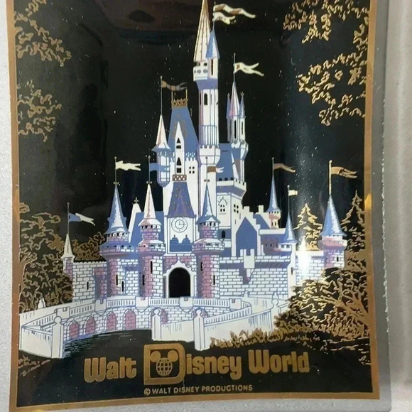 Vintage Walt Disney World Glass Ashtray Change Tray 1970’s Castle - Picture 3 of 9